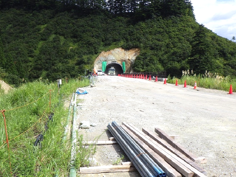 令和3年　八十里 トンネル工事